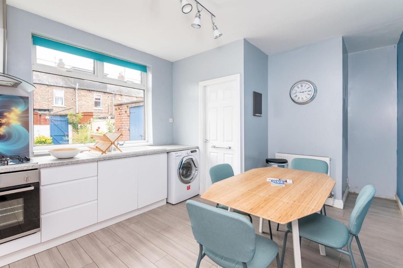 Cosy Home With York Minster Views - Pass The Keys 外观 照片